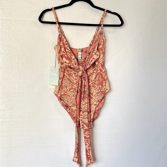 Maaji reversible one piece swimsuit - Picture 1 of 10